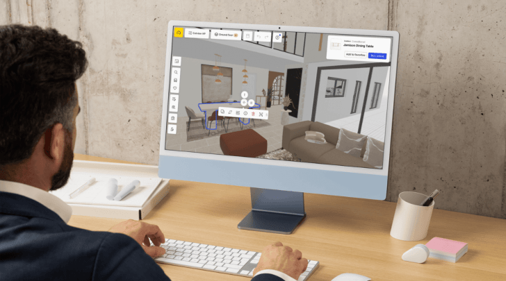 Un professionnel du design dessine un plan de maison avec Homebyme